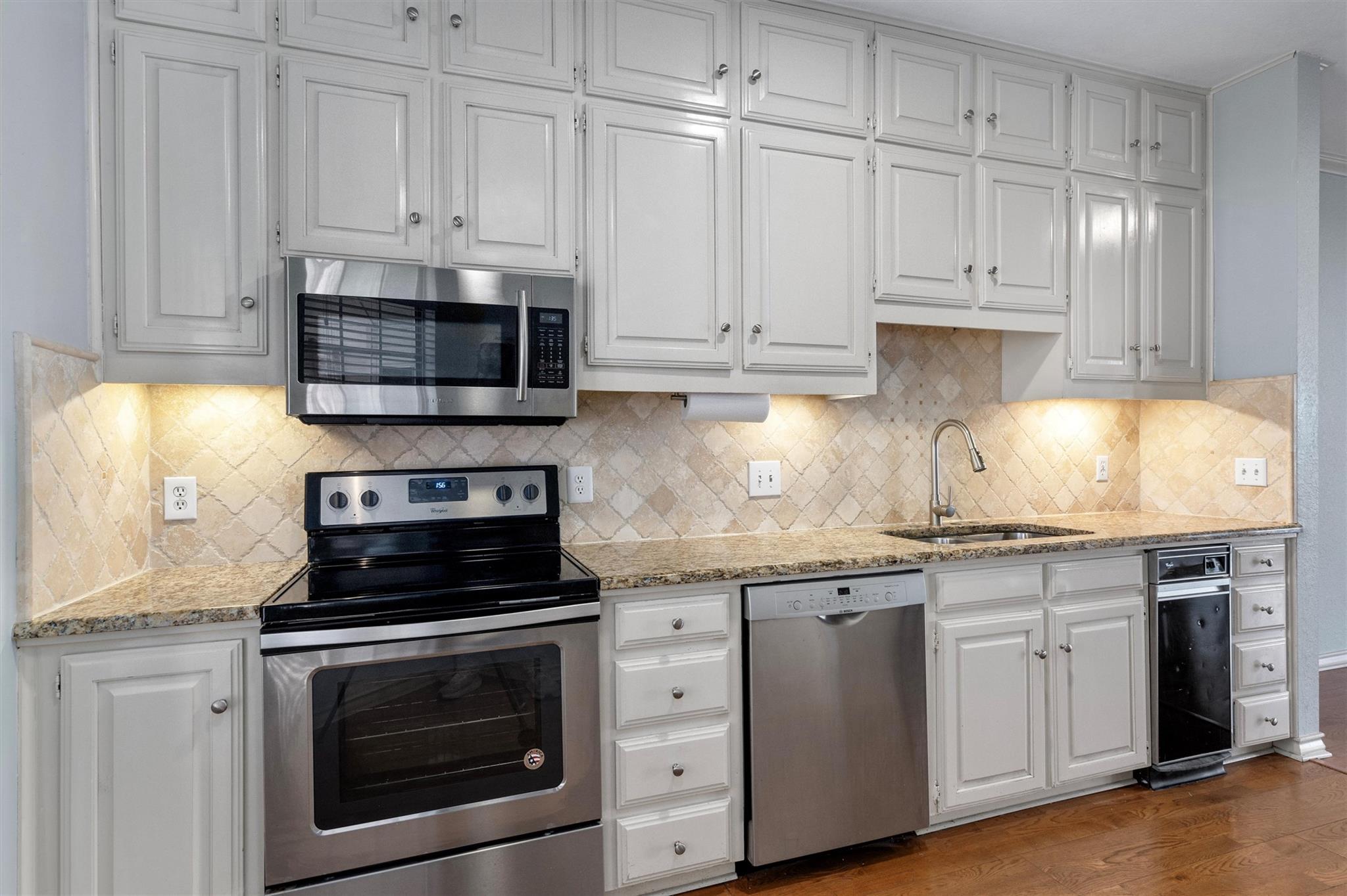 2408 Enfield RD # 212