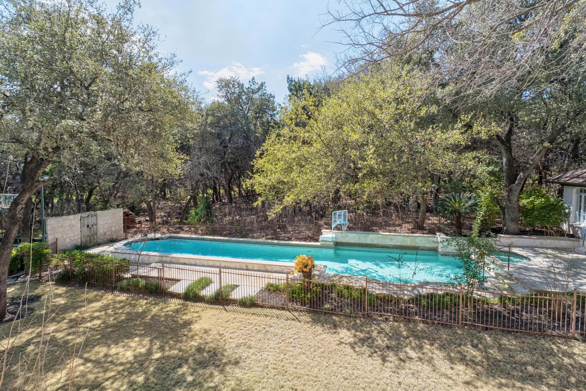 2900 Meandering River CT