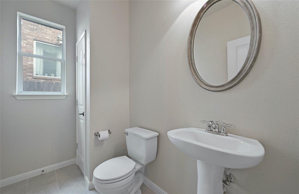 7605 Covered Bridge DR