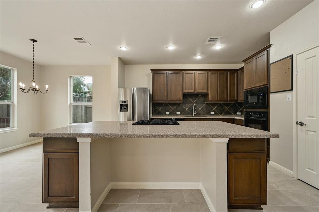 7605 Covered Bridge DR