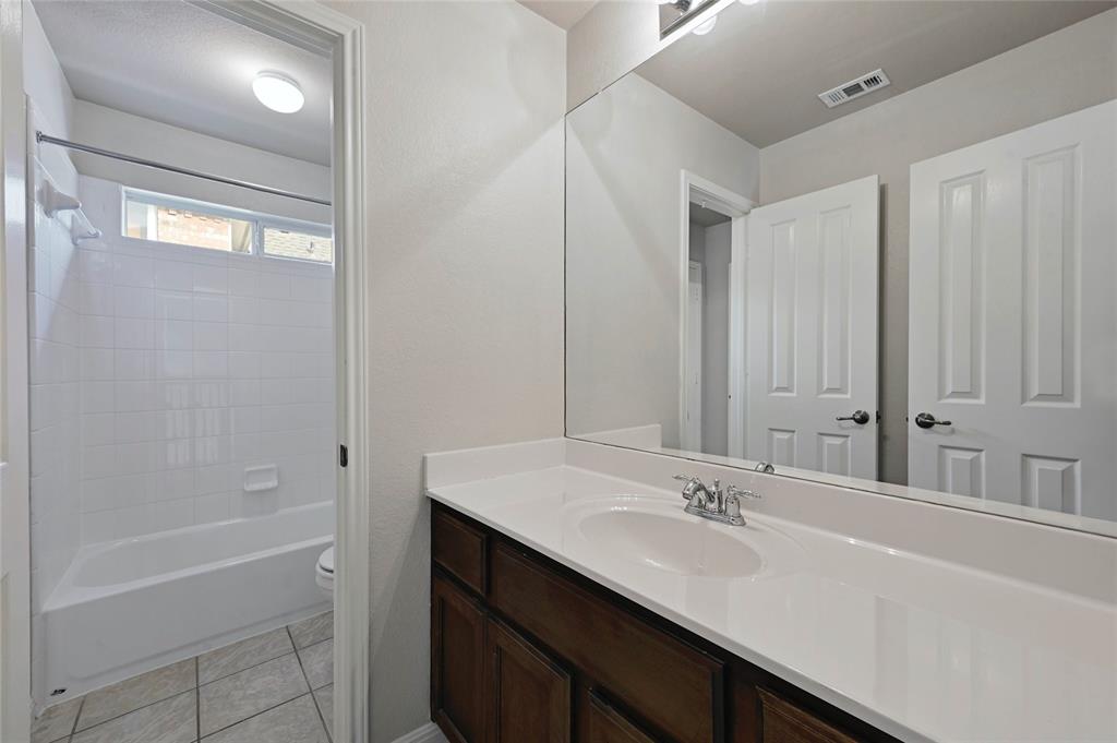 7605 Covered Bridge DR