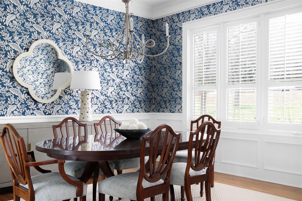 5304 Arbutus CV