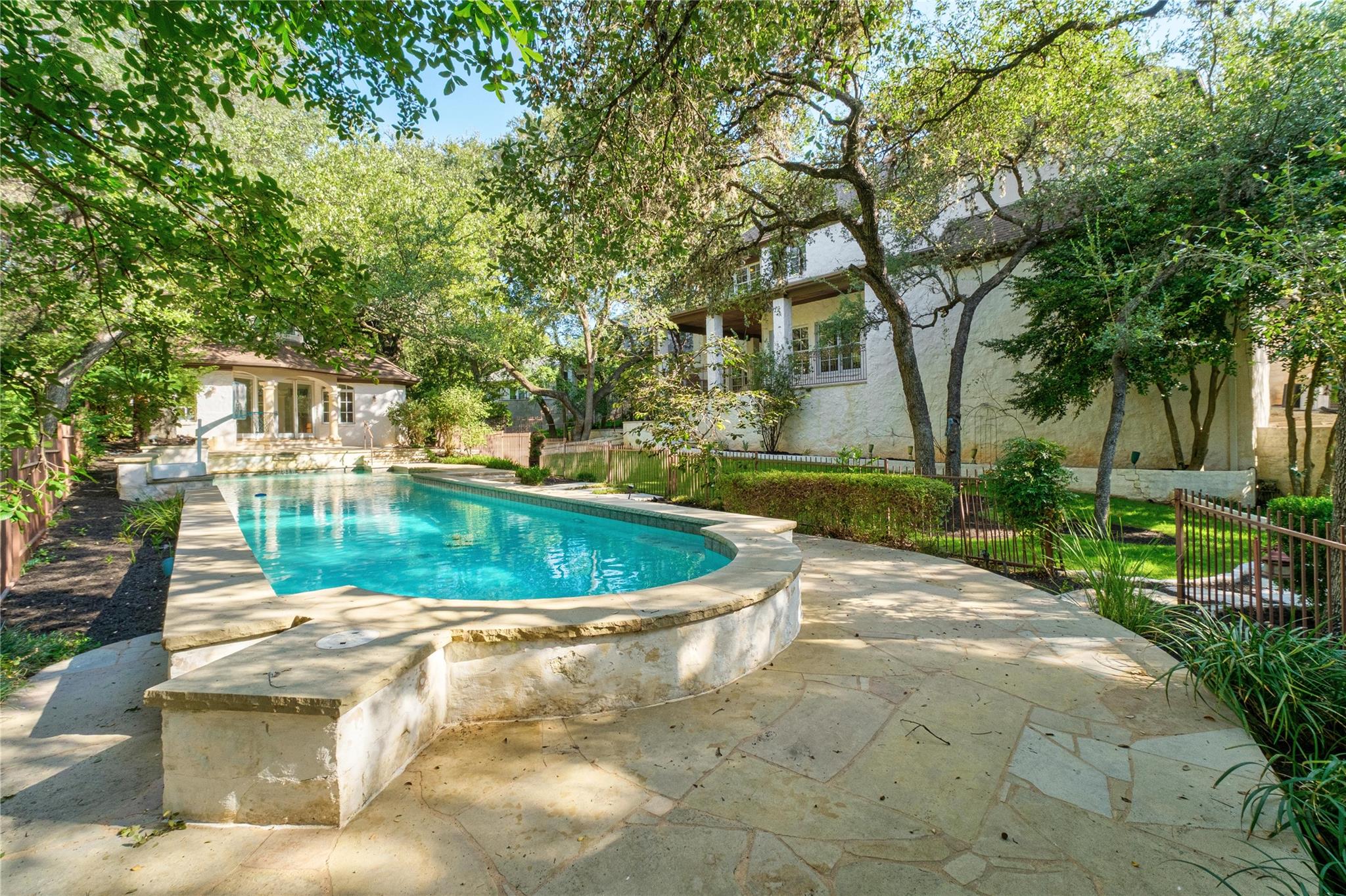 2900 Meandering River CT
