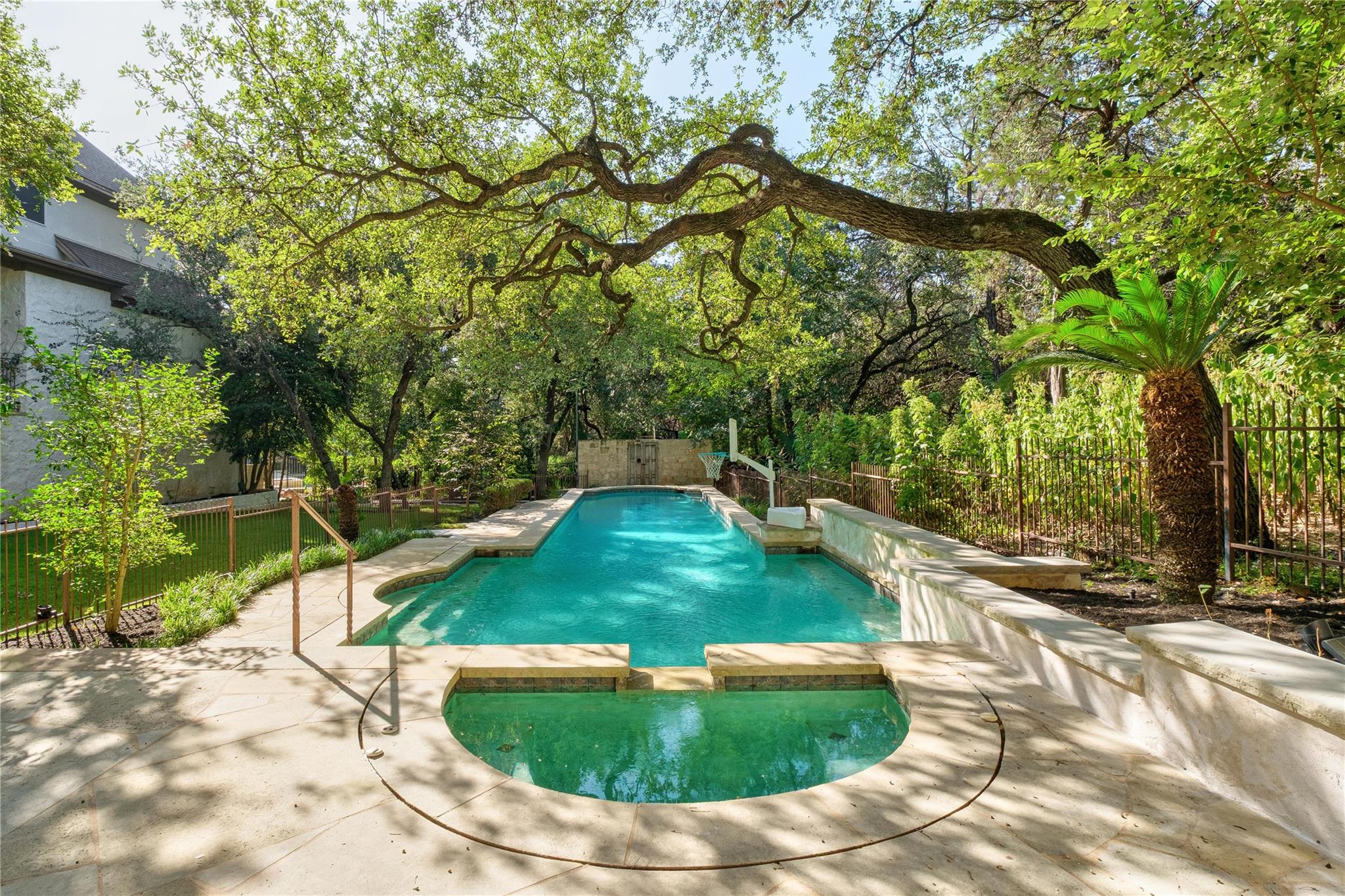 2900 Meandering River CT