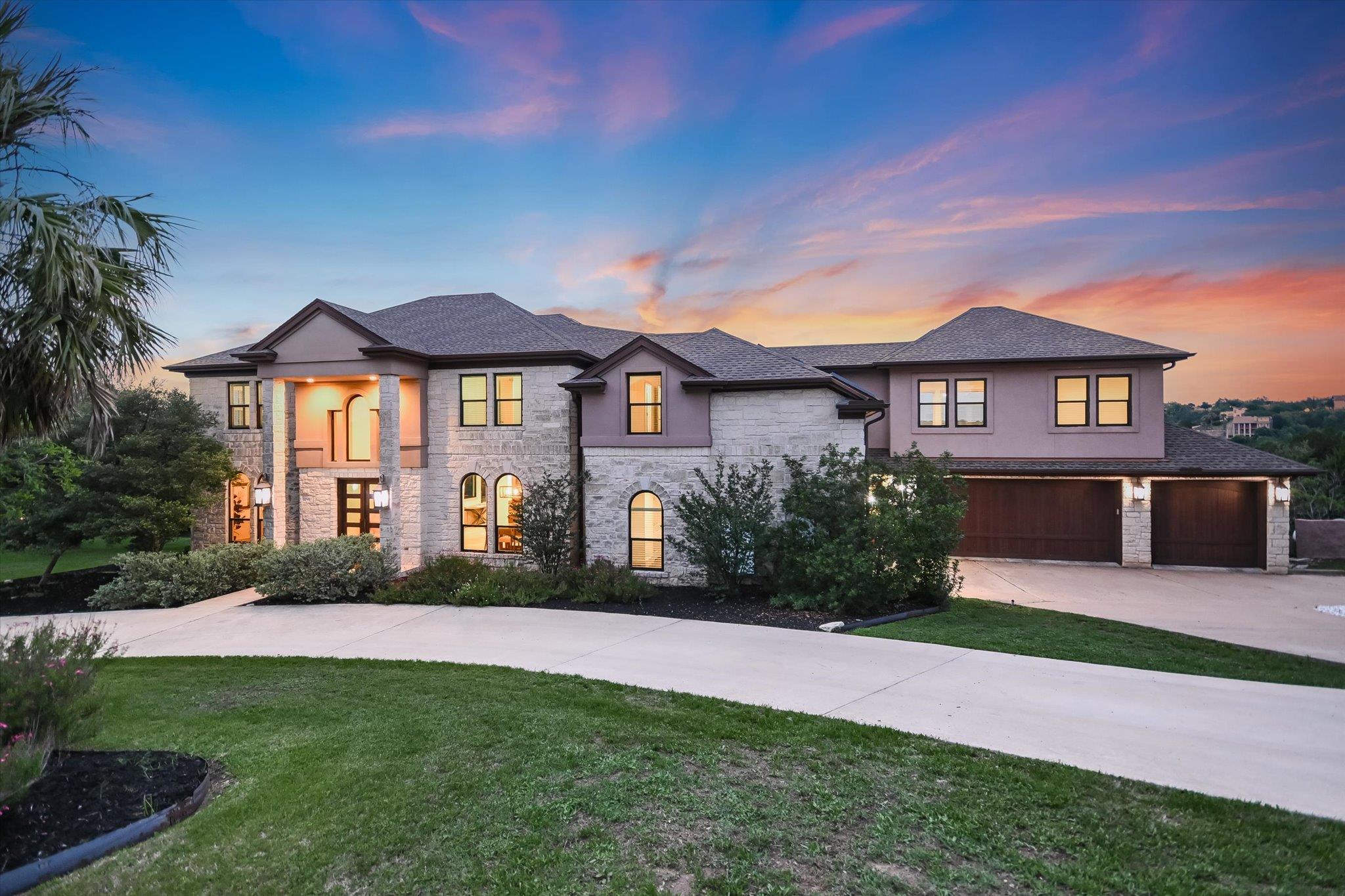 105 N Lowell LN