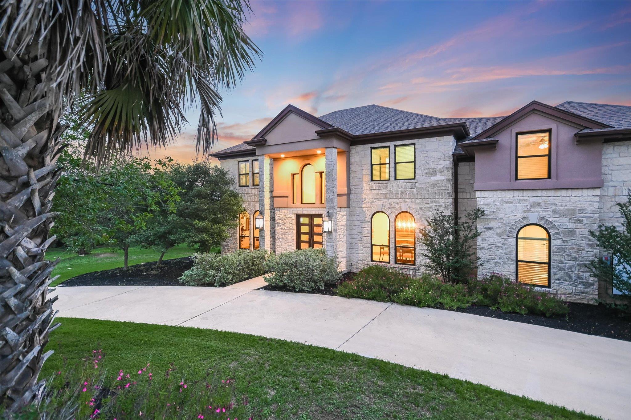 105 N Lowell LN
