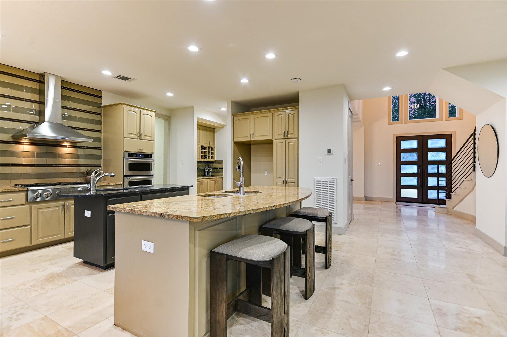 105 N Lowell LN