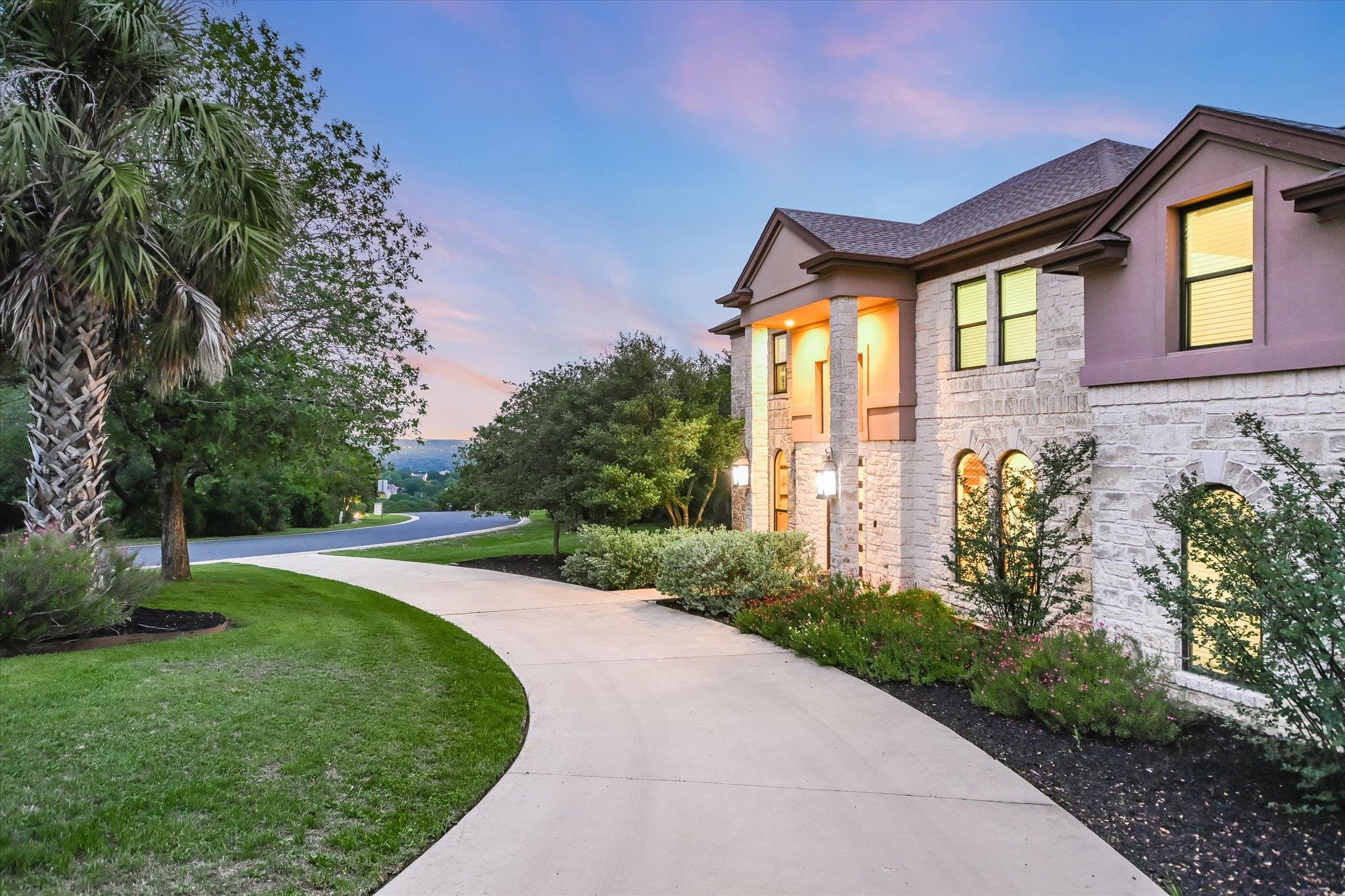 105 N Lowell LN