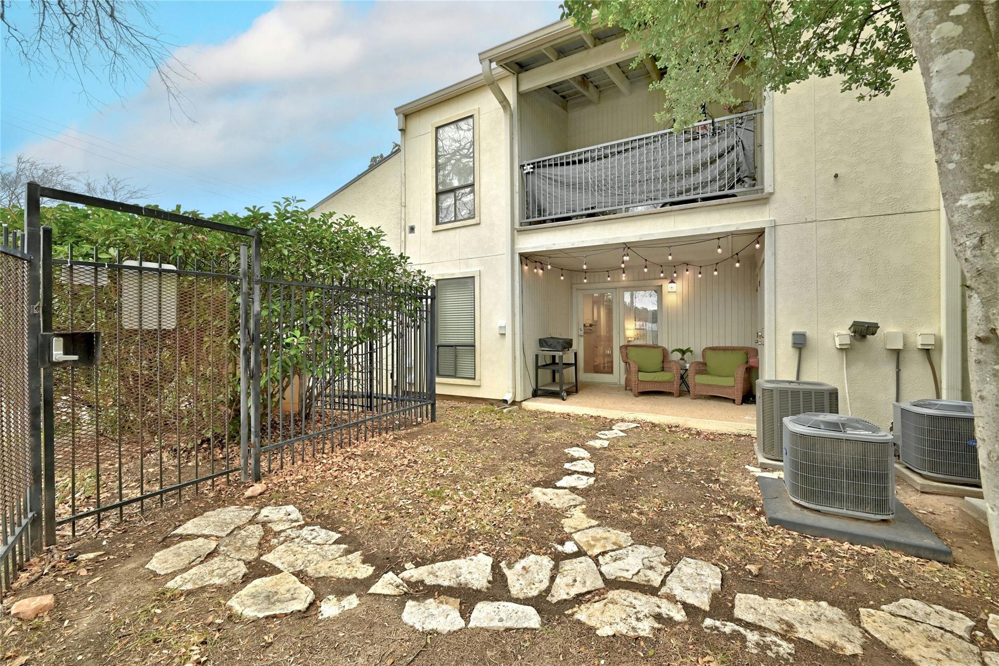 3840 Far West BLVD # 101