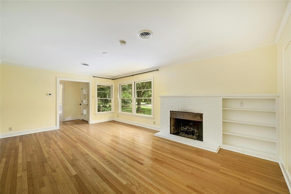 1301 Belmont PKWY