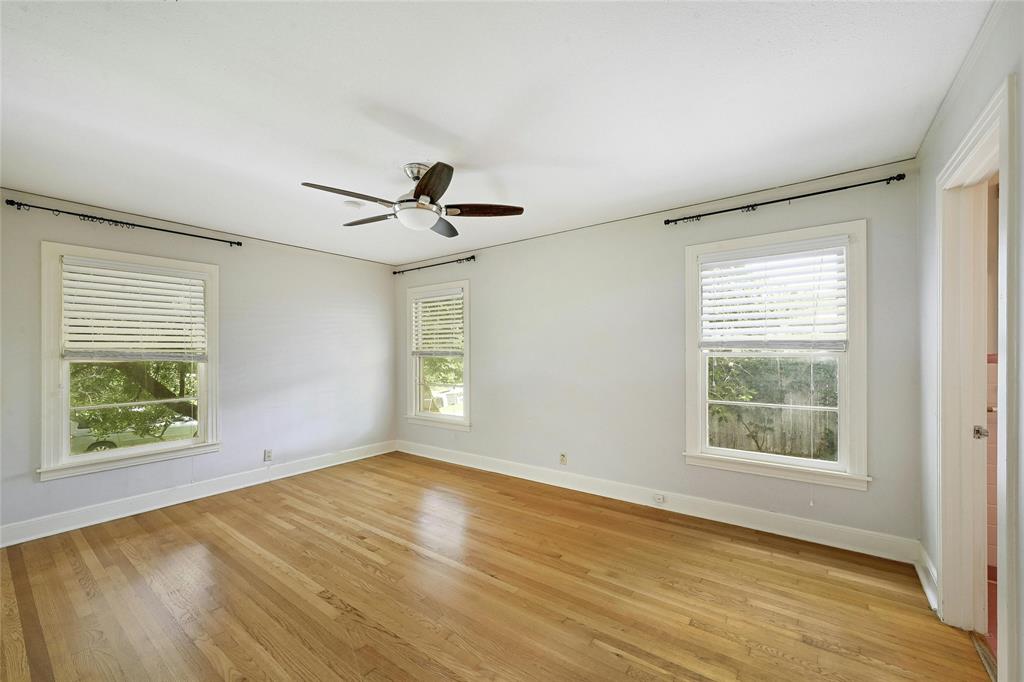 1301 Belmont PKWY