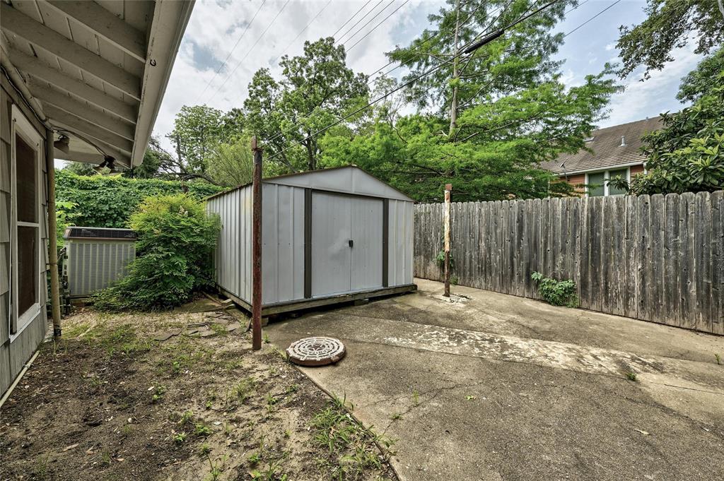 1301 Belmont PKWY