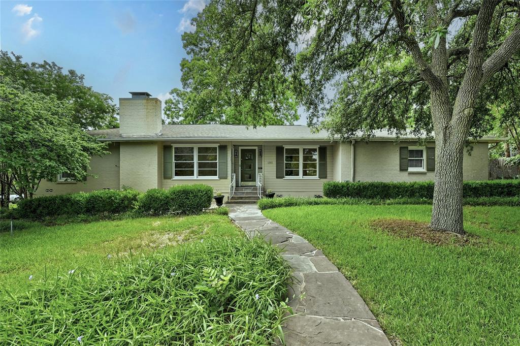 1301 Belmont PKWY