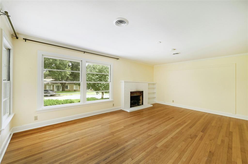 1301 Belmont PKWY