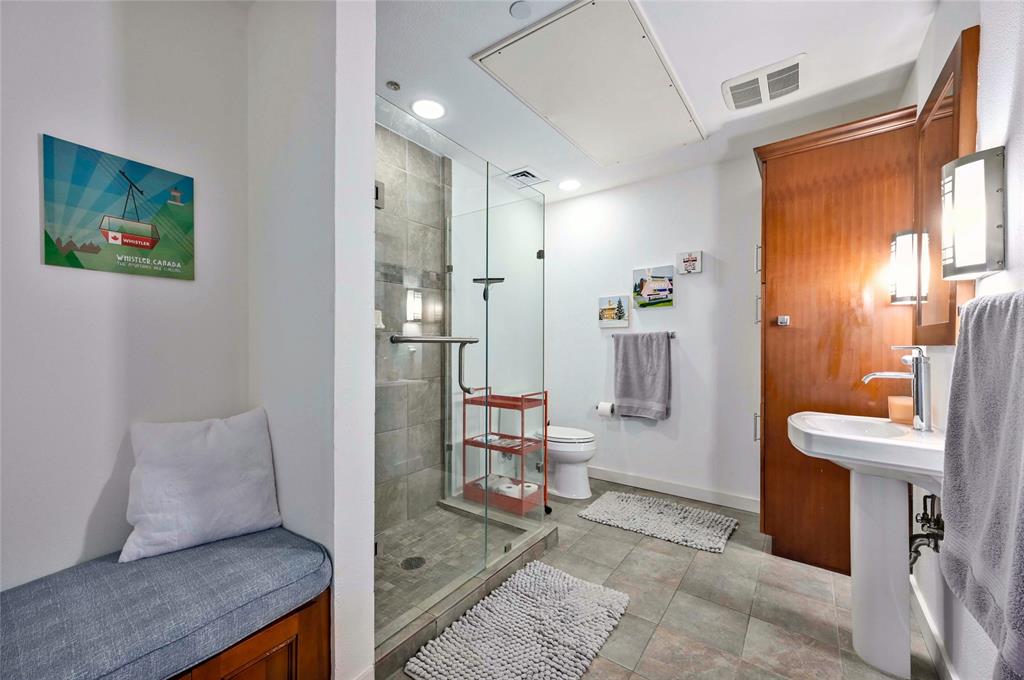 1812 West Ave # 205