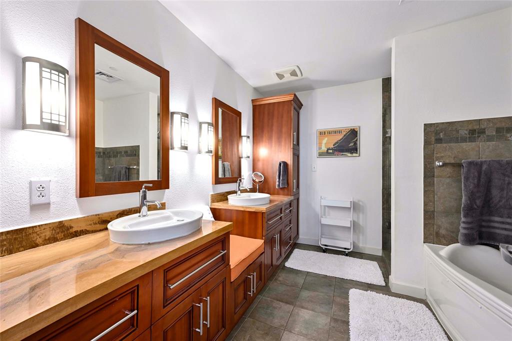 1812 West Ave # 205