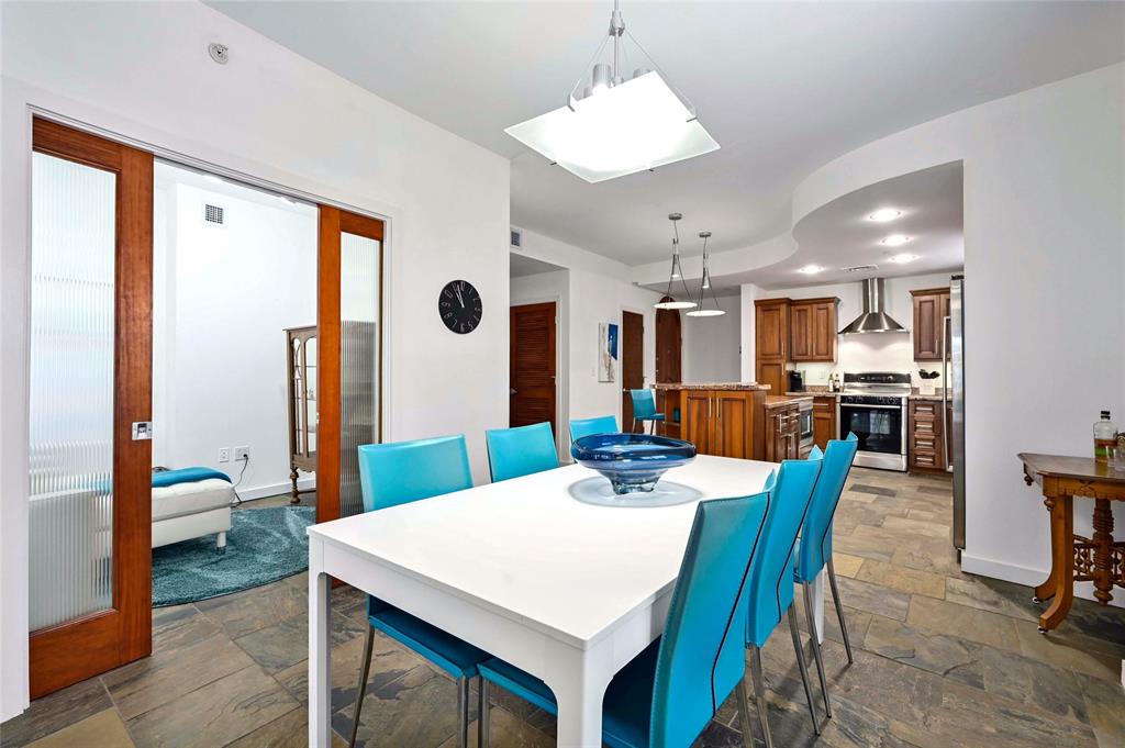 1812 West Ave # 205