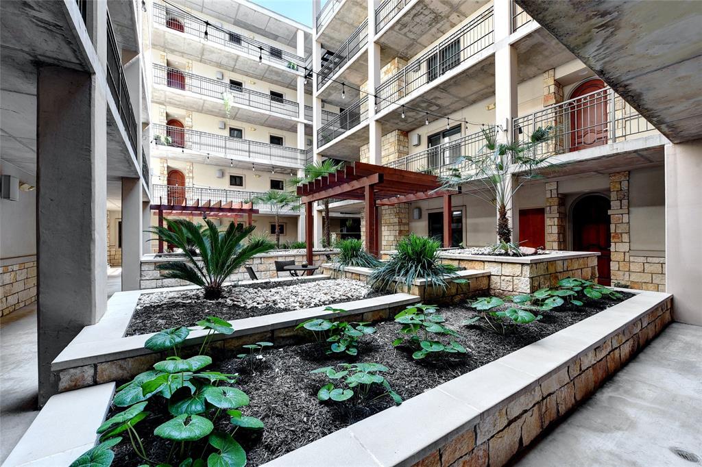 1812 West Ave # 205