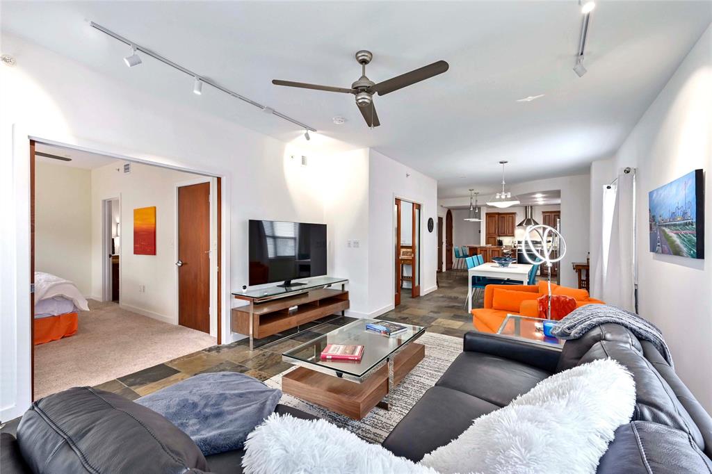1812 West Ave # 205