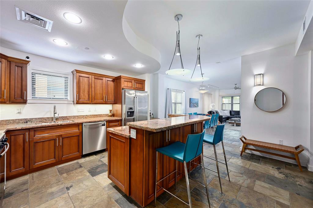1812 West Ave # 205