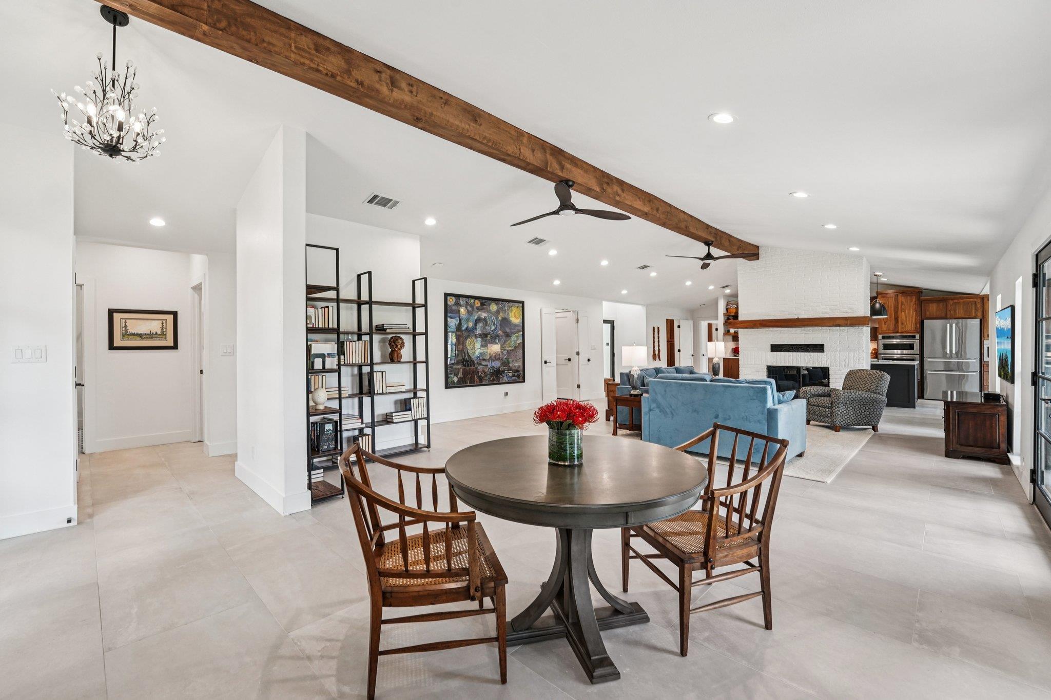 707 Harbor DR