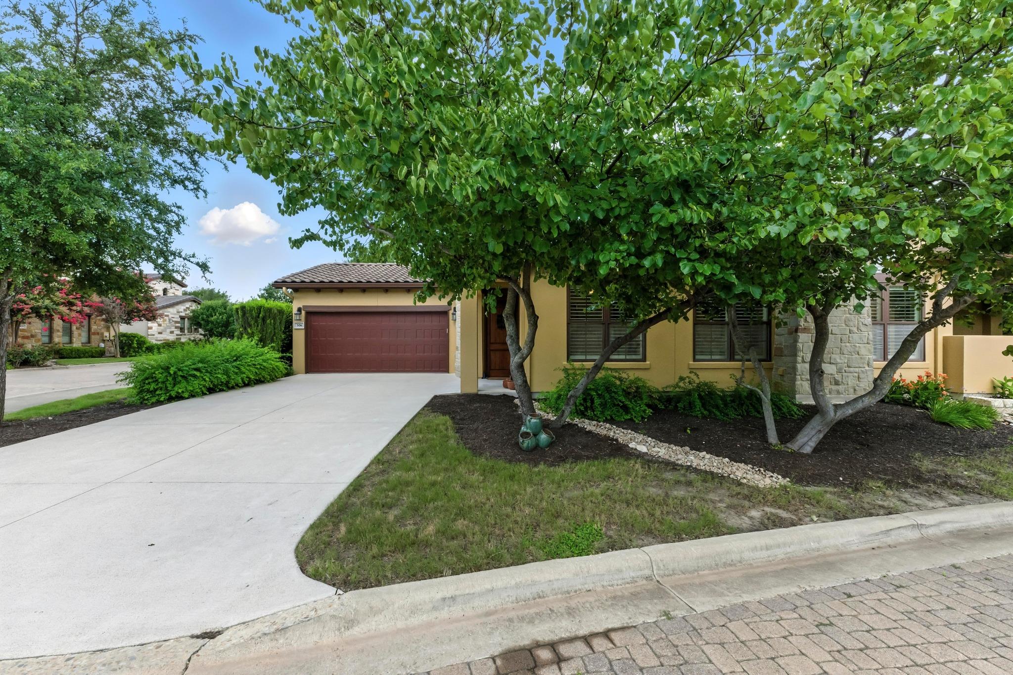 306 AMIATA Ave