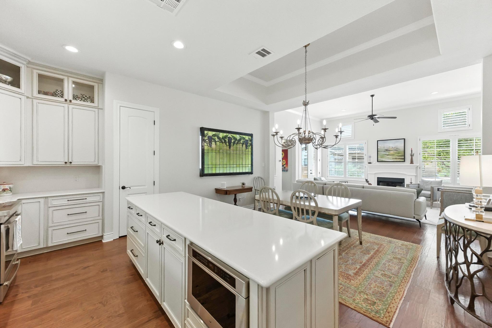 306 AMIATA Ave
