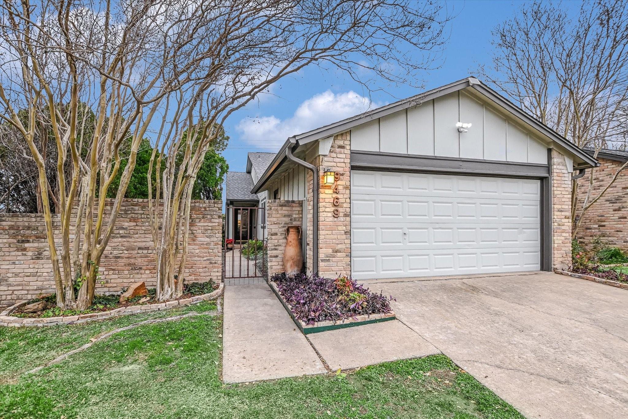 9469 Singing Quail DR