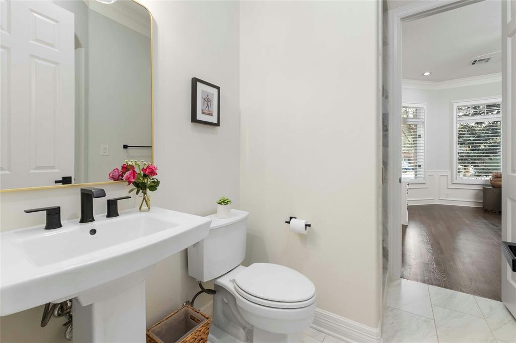 2904 Meandering River CT