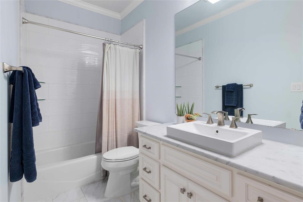 2904 Meandering River CT