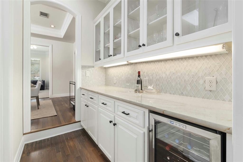 2904 Meandering River CT