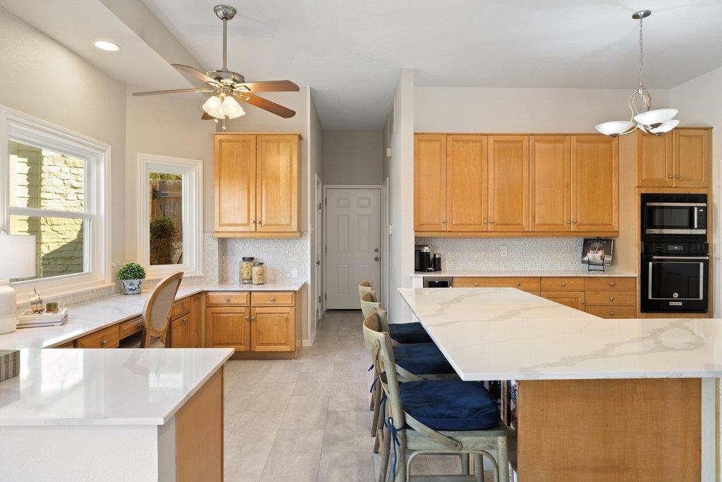 6659 Whitemarsh Valley WALK