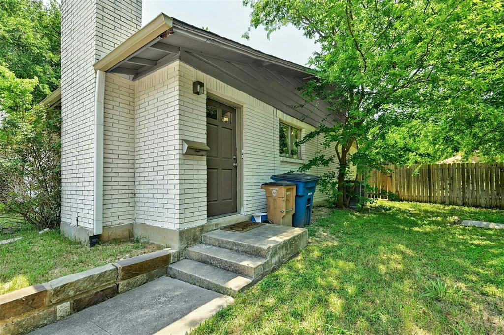 2409 La Casa DR