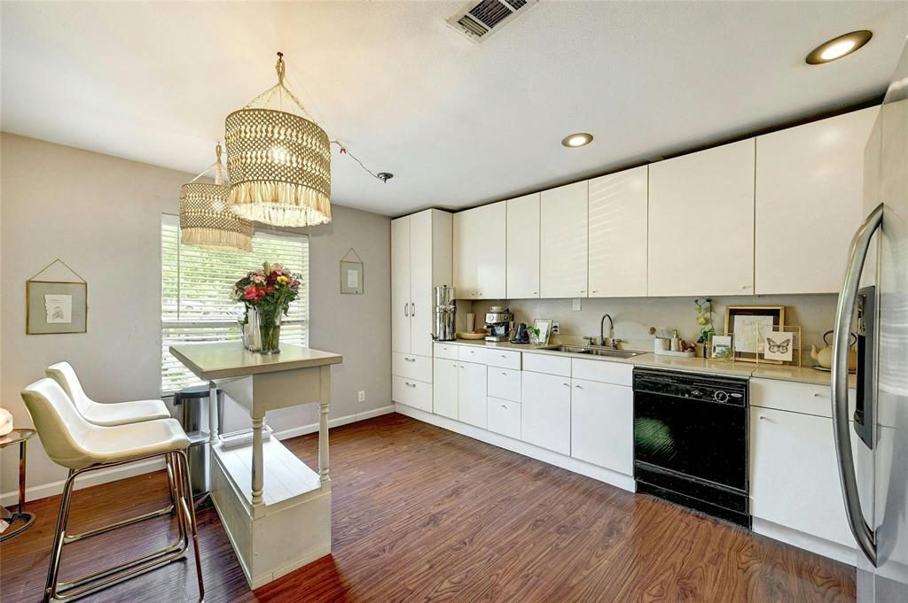 2409 La Casa DR
