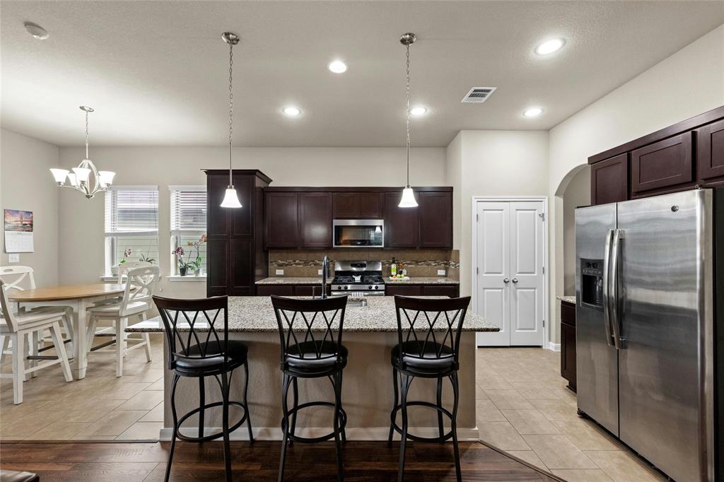 1325 Sanders
