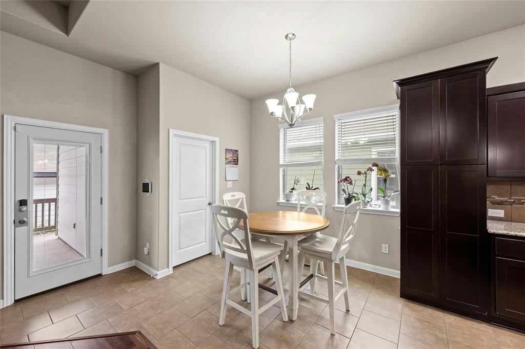 1325 Sanders