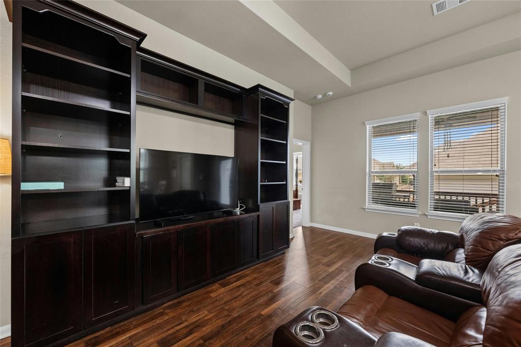 1325 Sanders