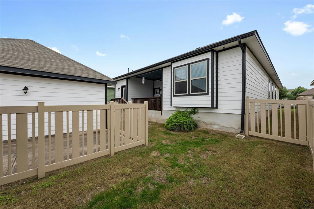 1325 Sanders