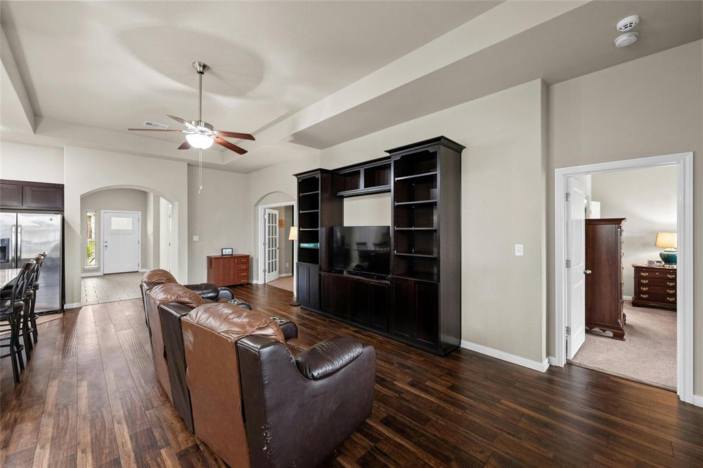 1325 Sanders