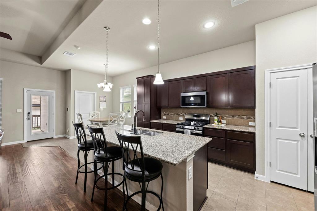1325 Sanders