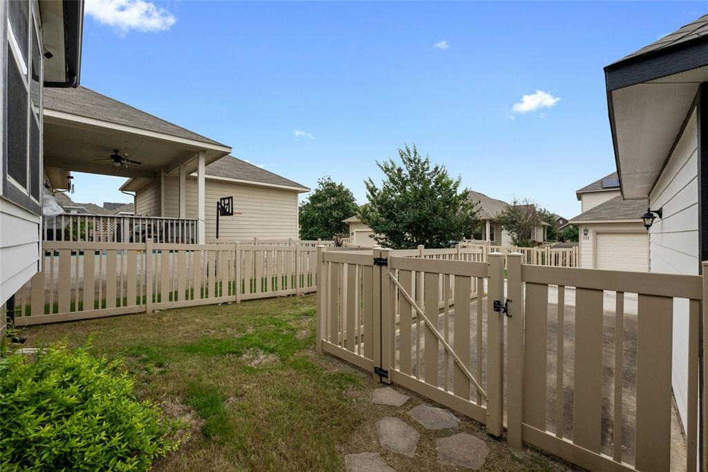 1325 Sanders