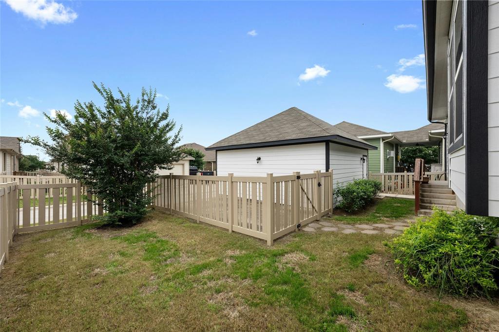 1325 Sanders
