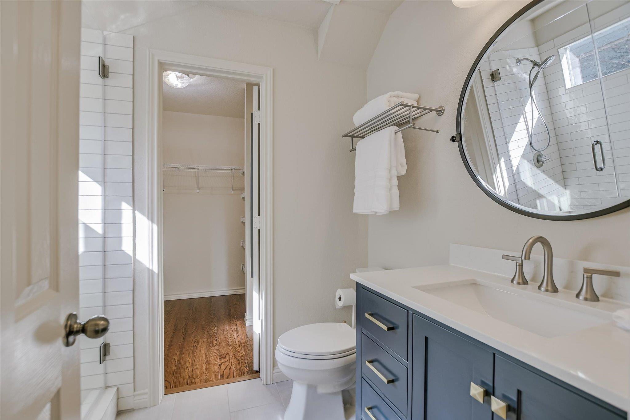 1829 LOST MAPLES LOOP