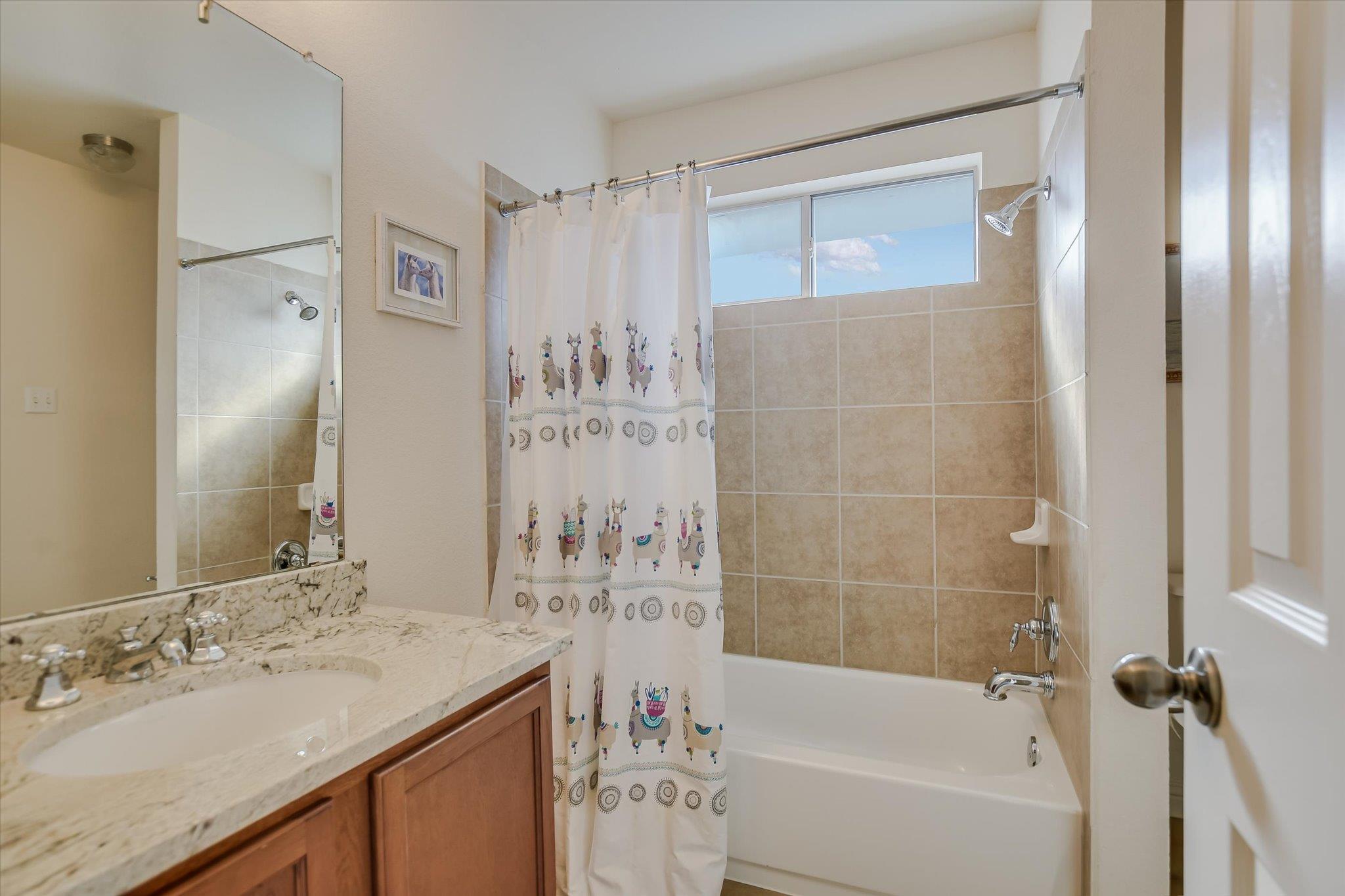 1829 LOST MAPLES LOOP