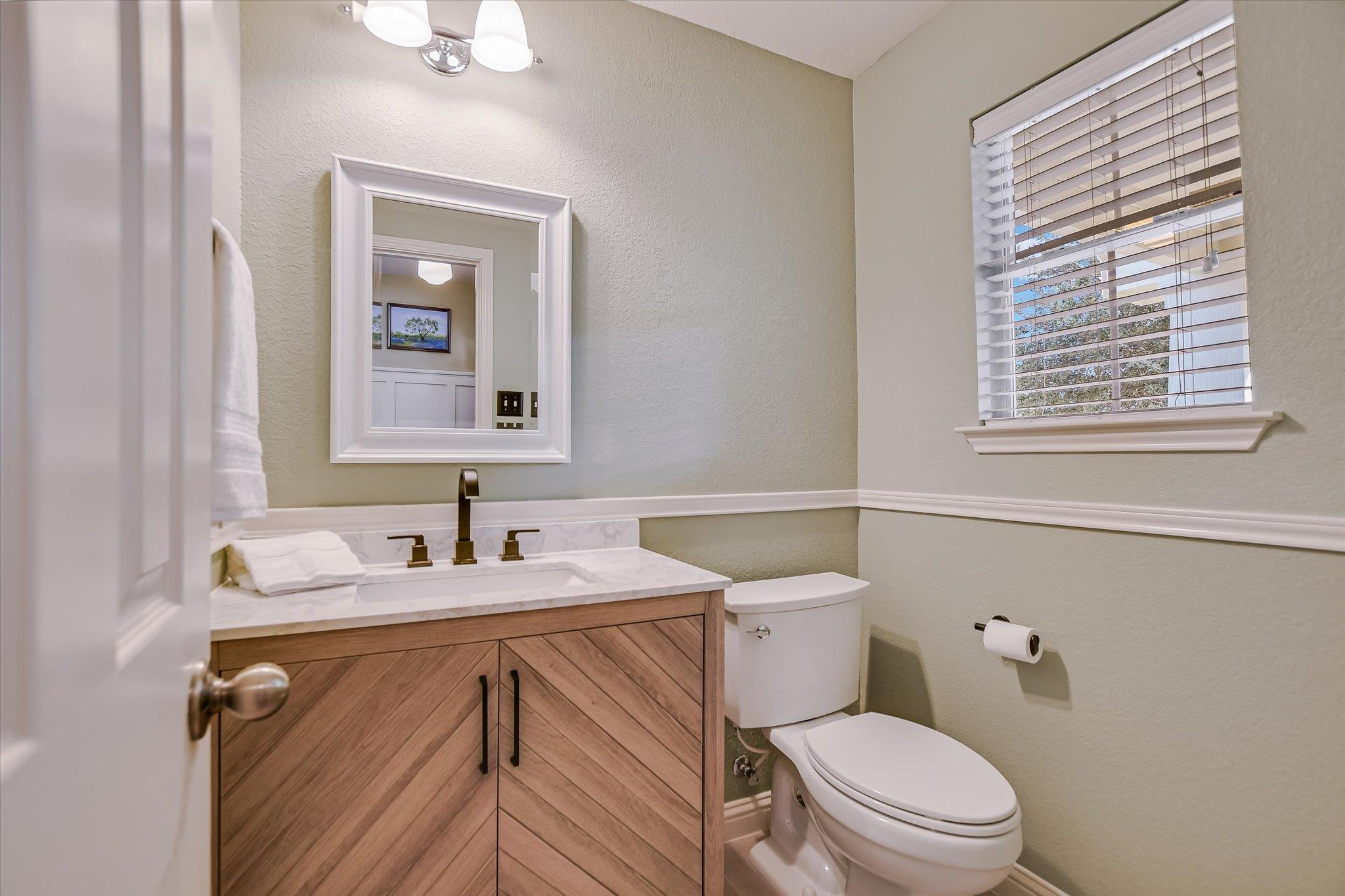 1829 LOST MAPLES LOOP