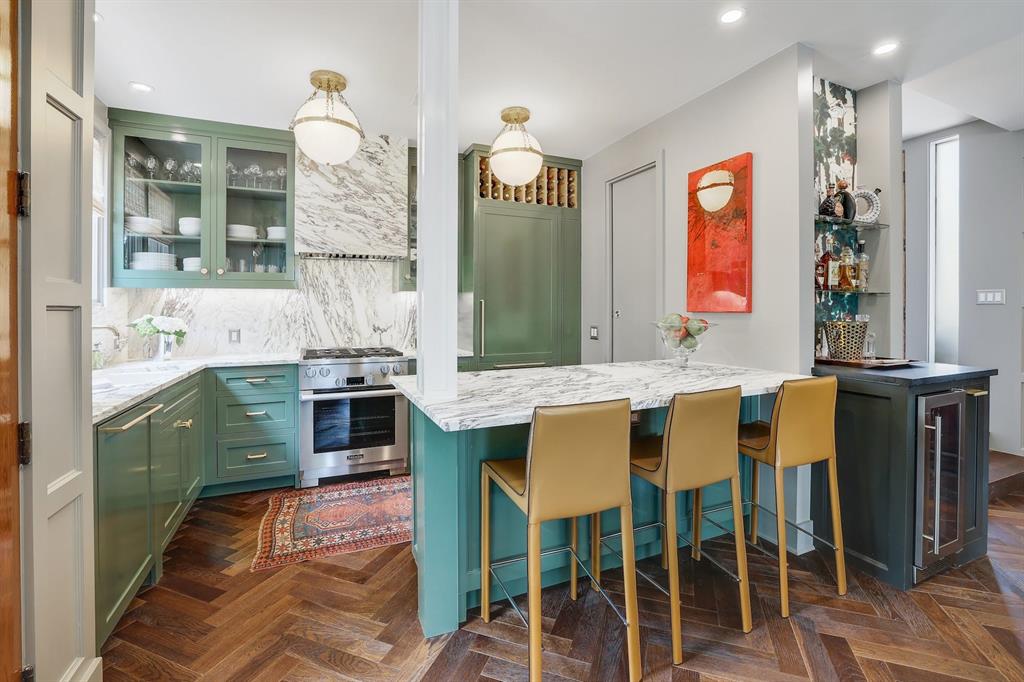 1111 W 12th ST # 108