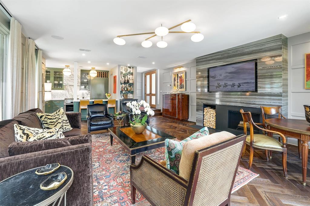 1111 W 12th ST # 108