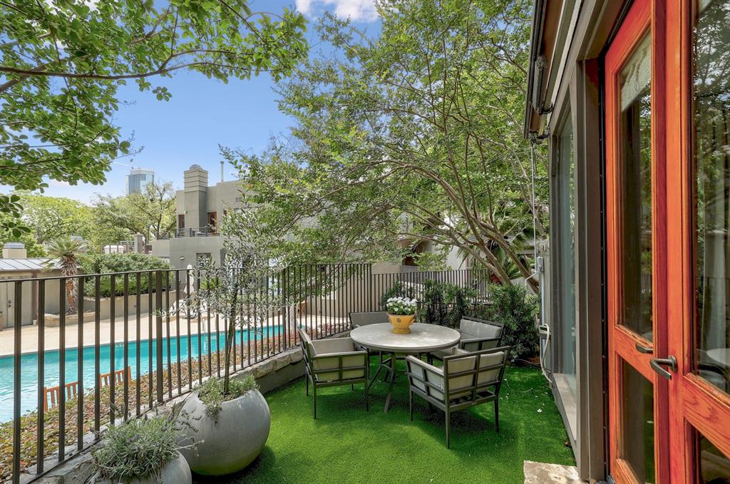 1111 W 12th ST # 108