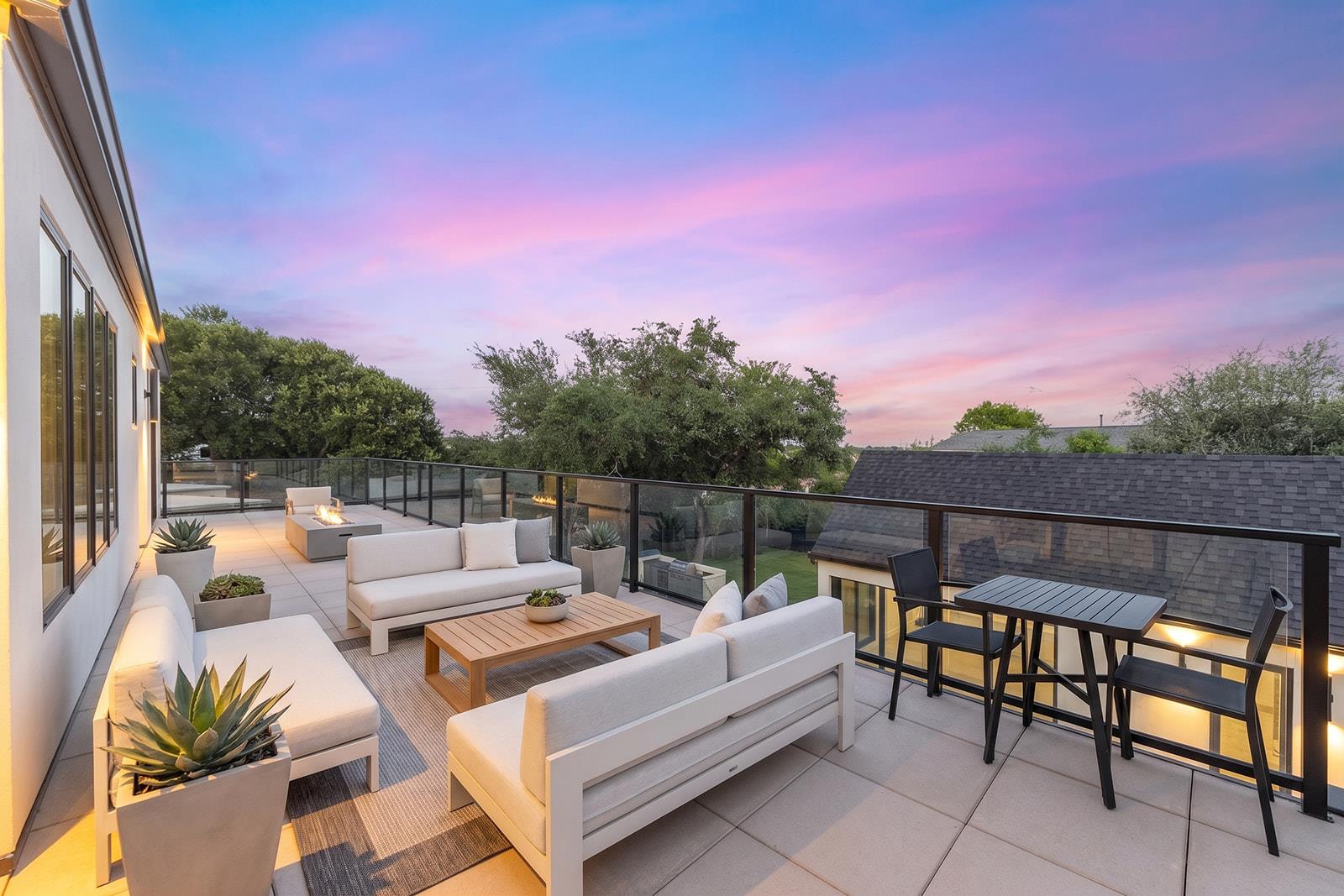 3805 Rockledge DR