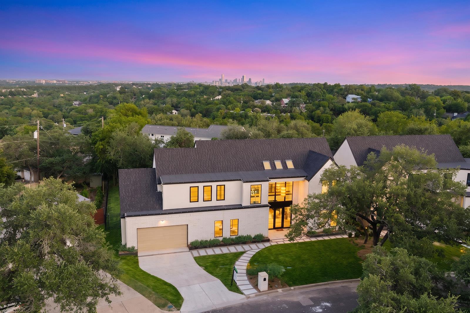 3805 Rockledge DR